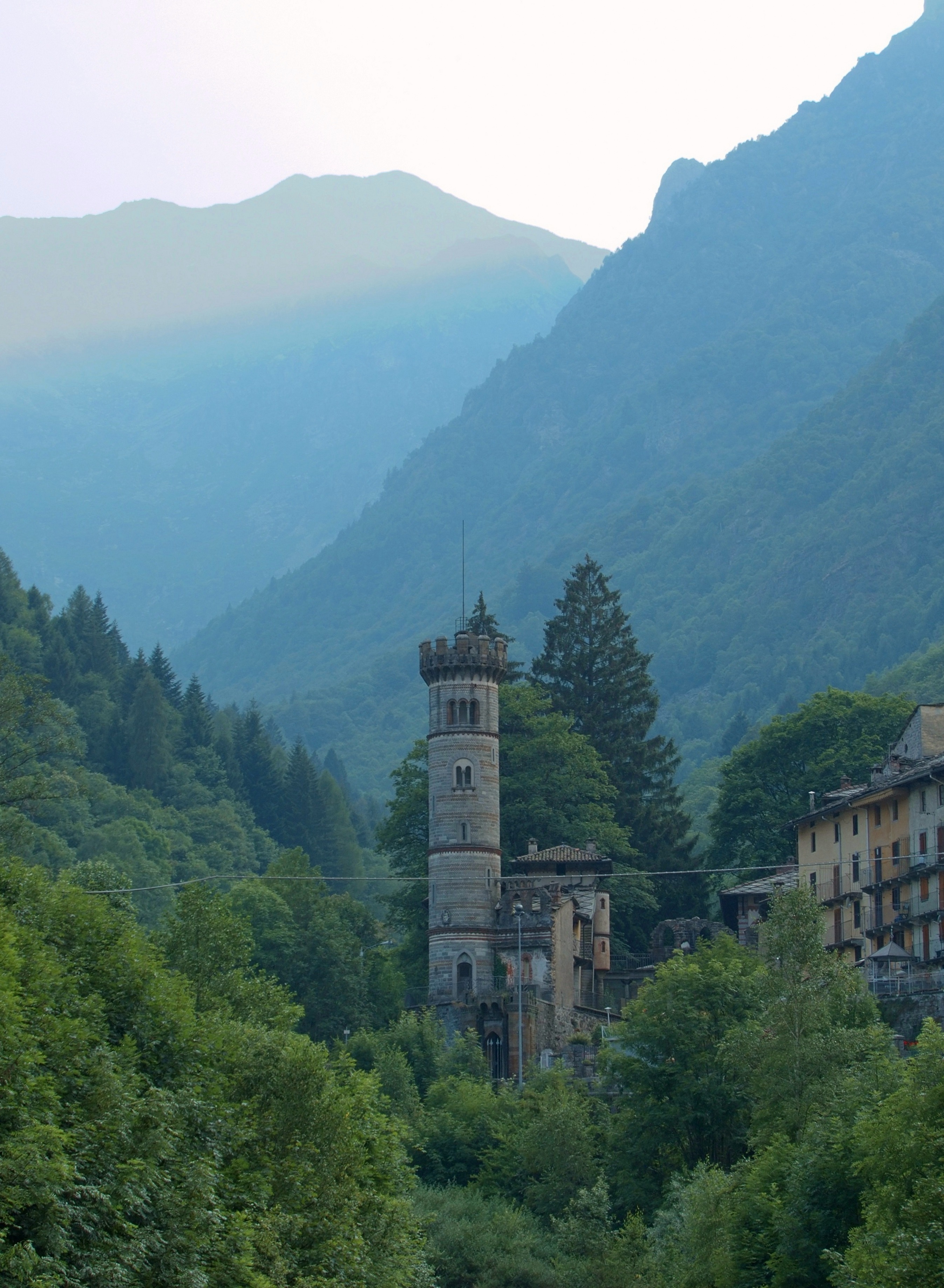 Rosazza (Biella) - La torre del castello di Rosazza